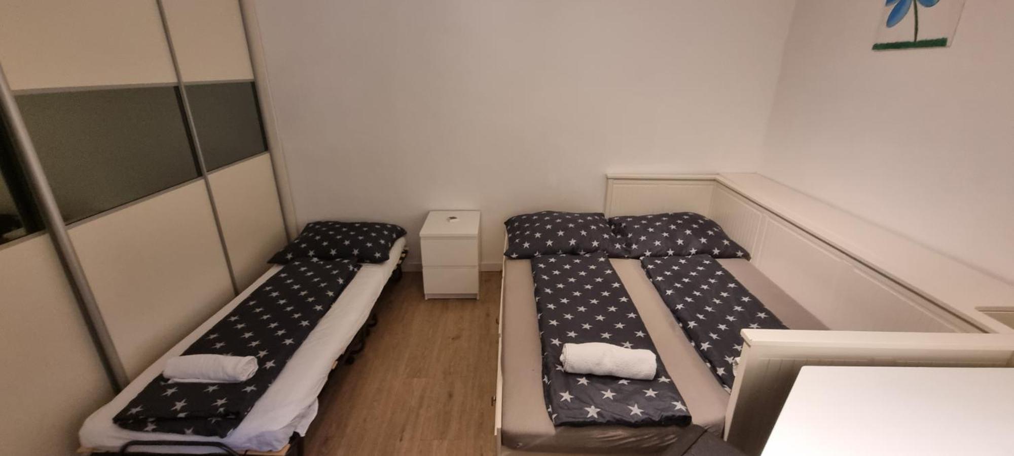 Huge Apartment Next To Train Station Close To The City Center Bratislava Exteriér fotografie
