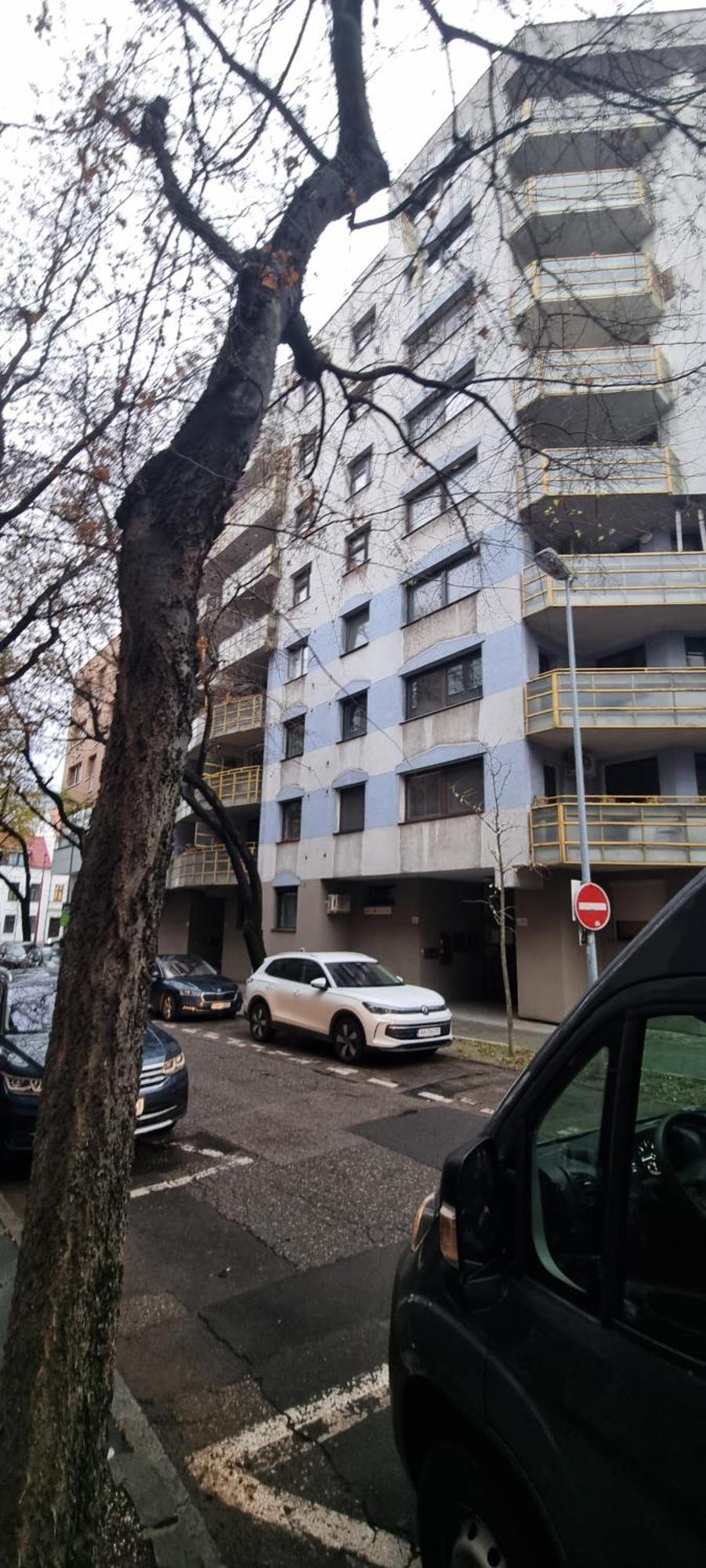Huge Apartment Next To Train Station Close To The City Center Bratislava Exteriér fotografie